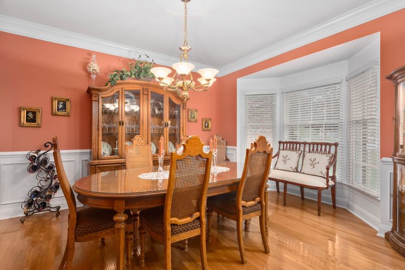108 Debrock Ct, Cary, NC 27519