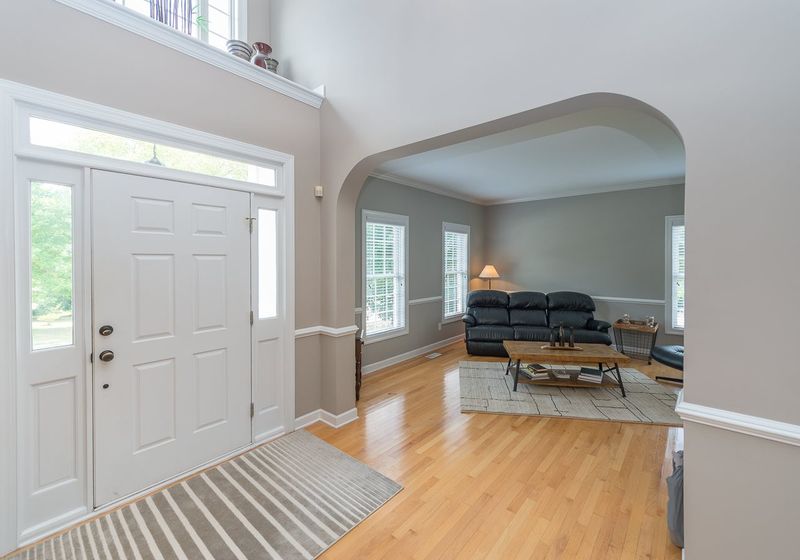 108 Drakewood Pl, Cary, NC 27518