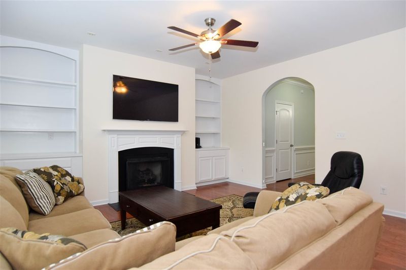 108 Duncan Ct, Clayton, NC 27527