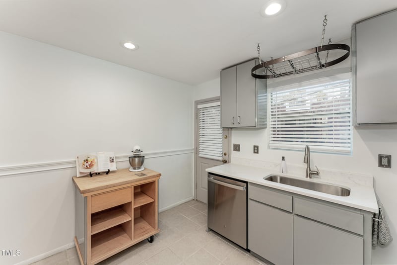 108 Ephesus Church Rd #616, Chapel Hill, NC 27517