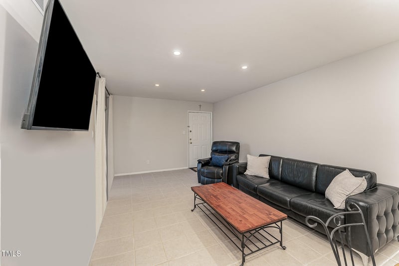 108 Ephesus Church Rd #616, Chapel Hill, NC 27517