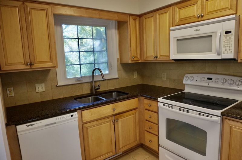108 Falling Creek Ct, Garner, NC 27529