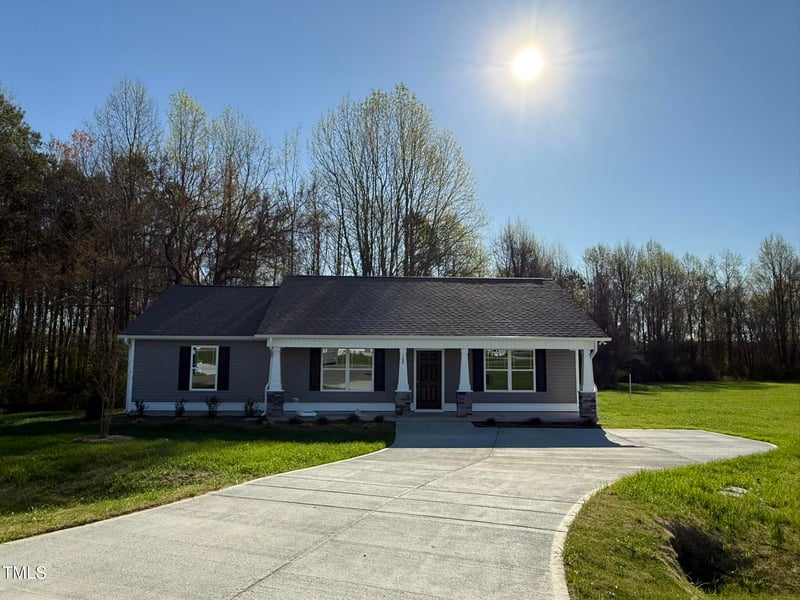 108 Faucette Dr, Selma, NC 27576