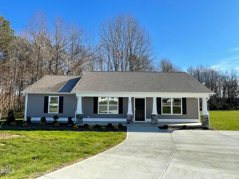 108 Faucette Dr, Selma, NC 27576