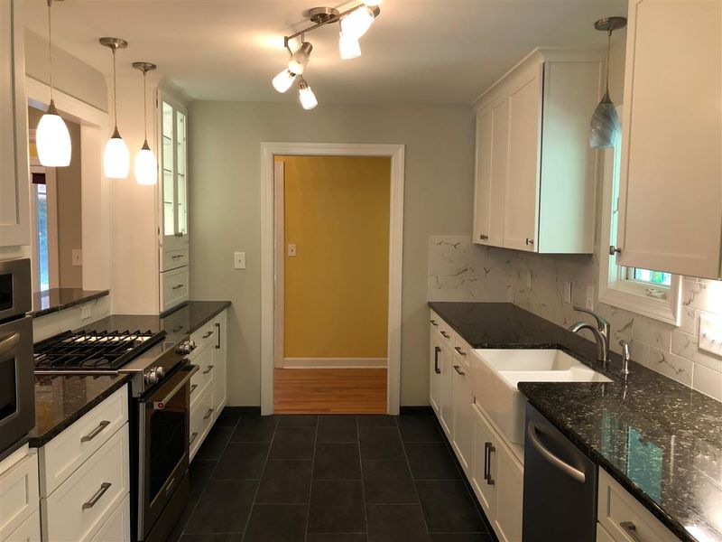 108 Fern Forest Dr, Raleigh, NC 27603
