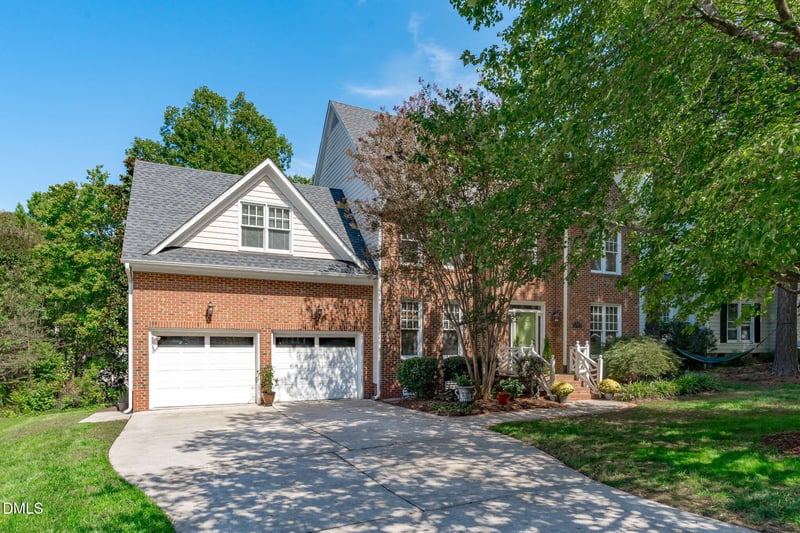 108 Ferncroft Ct, Cary, NC 27519