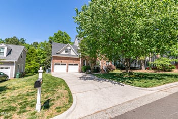 108 Ferncroft Ct, Cary, NC 27519