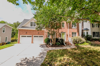 108 Ferncroft Ct, Cary, NC 27519