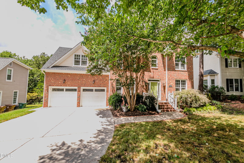 108 Ferncroft Ct, Cary, NC 27519
