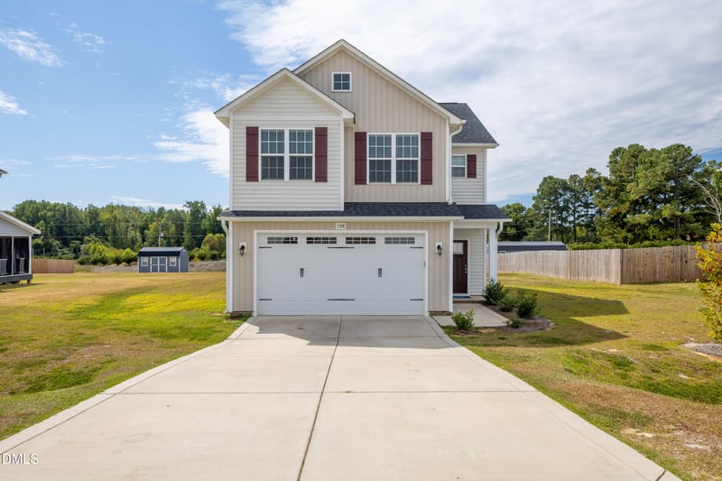 108 Fireside Dr, Benson, NC 27504