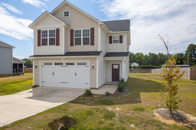 108 Fireside Dr, Benson, NC 27504