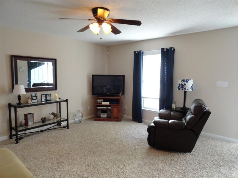 108 Fox Hunt Ct, Youngsville, NC 27596