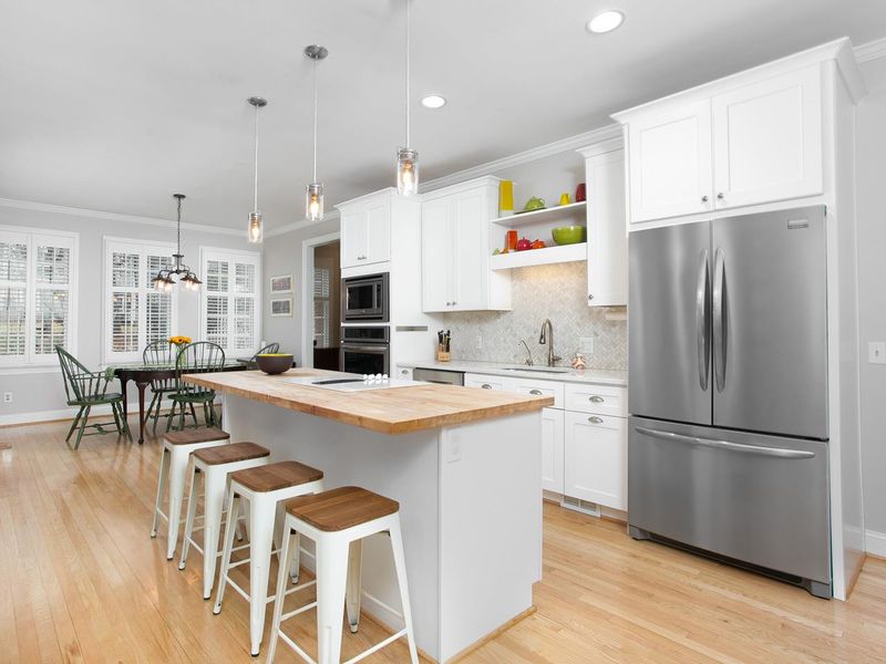108 Foxridge Rd, Chapel Hill, NC 27514
