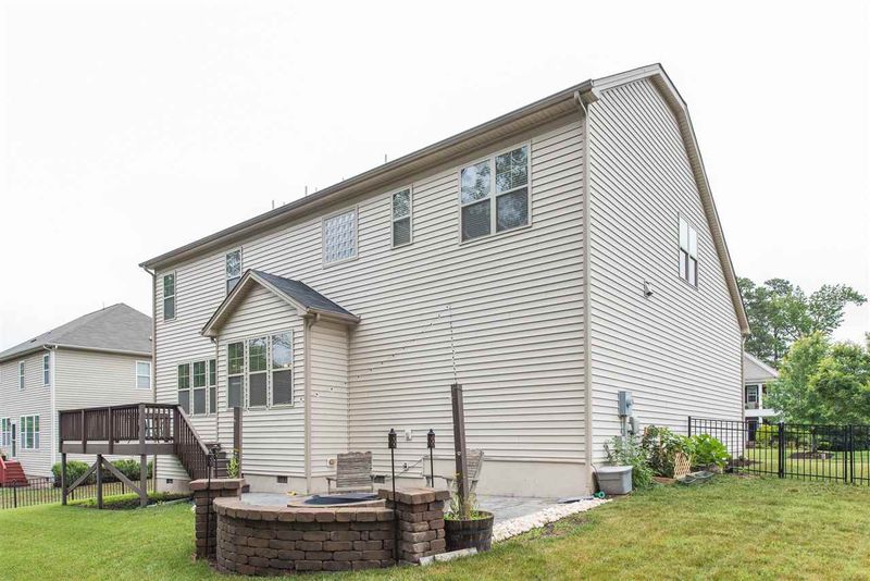 108 Gathering Pl, Durham, NC 27713