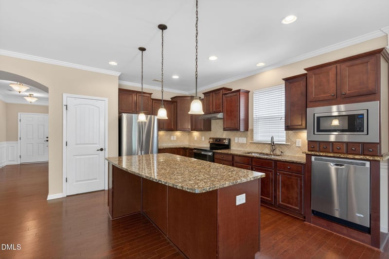 108 Gem Yarn Ln, Durham, NC 27703