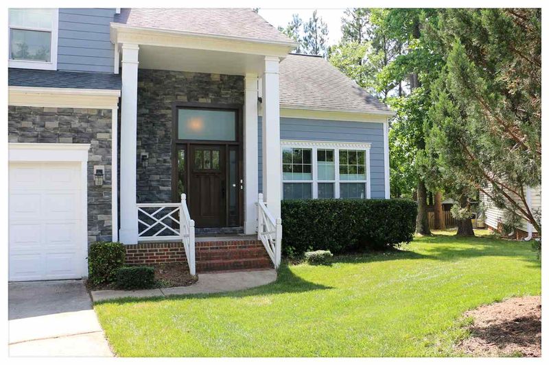 108 Glen Alpine Cir, Cary, NC 27511