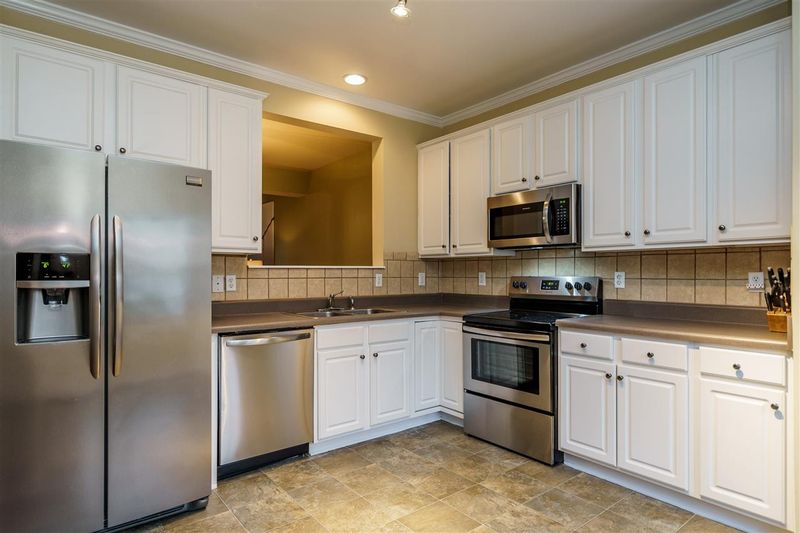 108 Graystar Rd, Apex, NC 27502