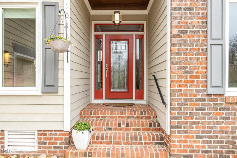 108 Hampton Pines Dr, Morrisville, NC 27560