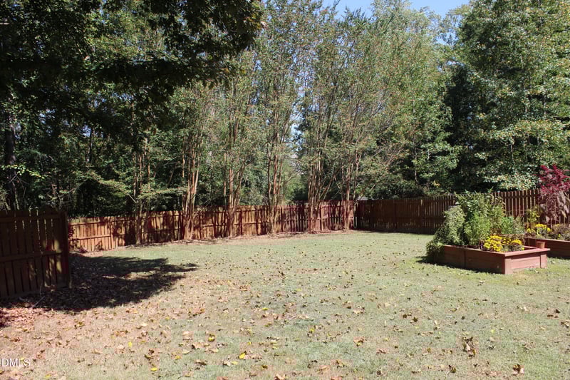 108 Hidden Farm Ln, Holly Springs, NC 27540