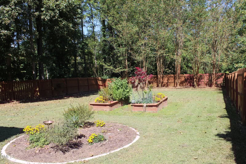 108 Hidden Farm Ln, Holly Springs, NC 27540