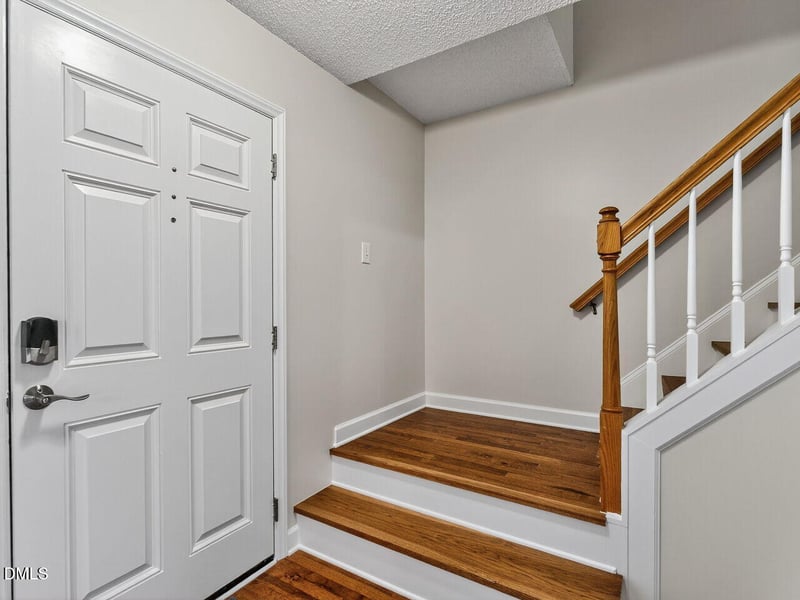 108 Hidden Farm Ln, Holly Springs, NC 27540