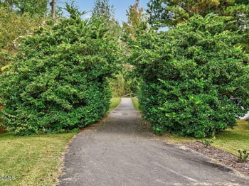 108 Hidden Farm Ln, Holly Springs, NC 27540