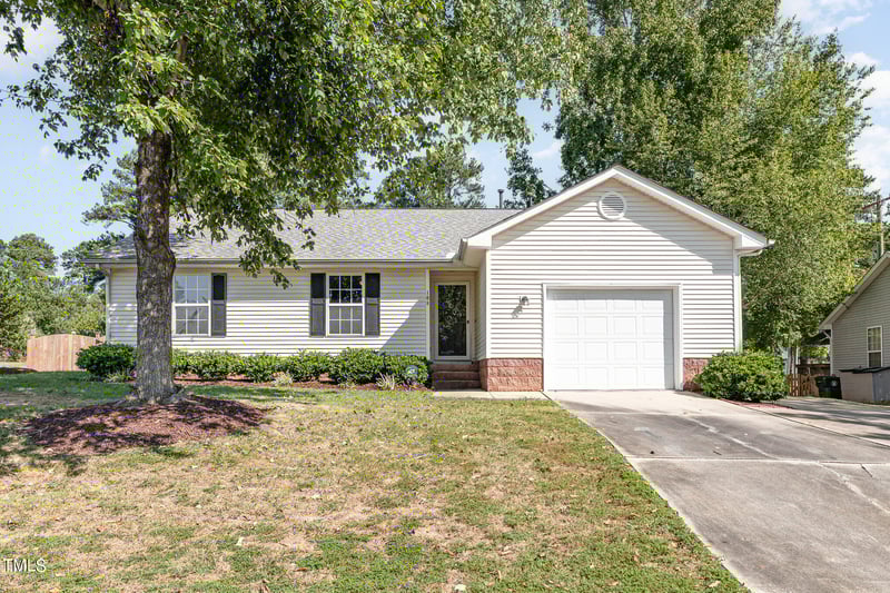 108 Hiddenwood Ct, Garner, NC 27529