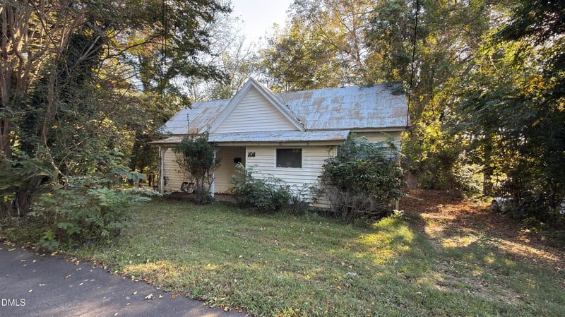 108 Hillsborough Ave, Hillsborough, NC 27278