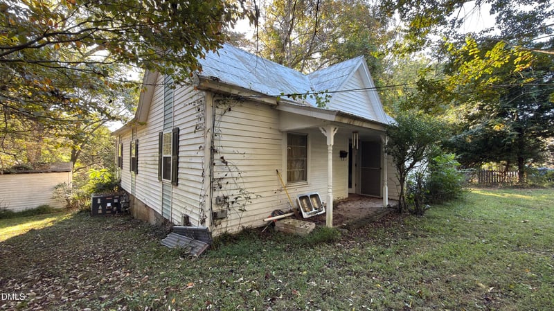 108 Hillsborough Ave, Hillsborough, NC 27278