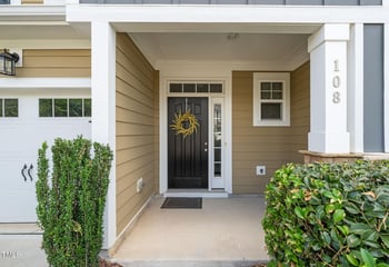 108 Hundred Oaks Ln, Holly Springs, NC 27540