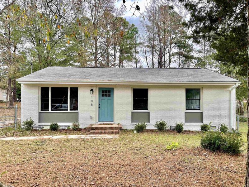 108 Hunting Ct, Garner, NC 27529