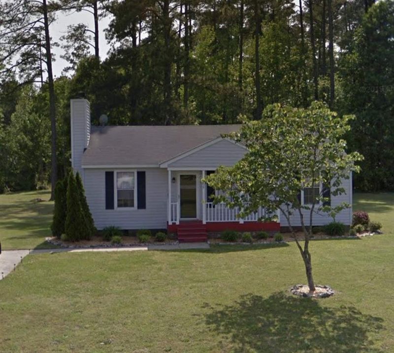 108 Kent St, Youngsville, NC 27596