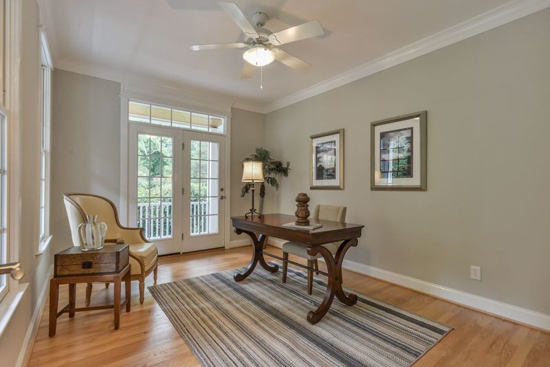 108 Lake Ridge Pl, Chapel Hill, NC 27516