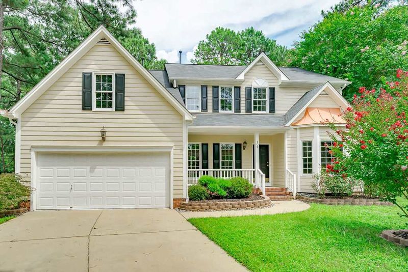 108 Lewey Stone Ct, Cary, NC 27519