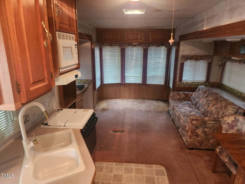 108 Lightfoot Dr, Louisburg, NC 27549