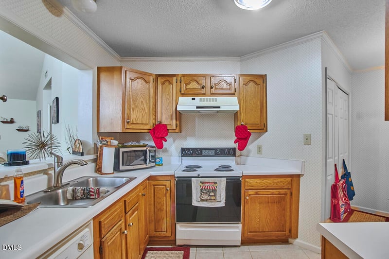 108 Linville River Rd, Cary, NC 27511