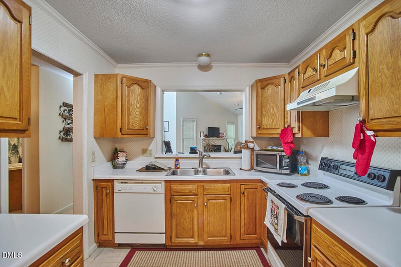 108 Linville River Rd, Cary, NC 27511
