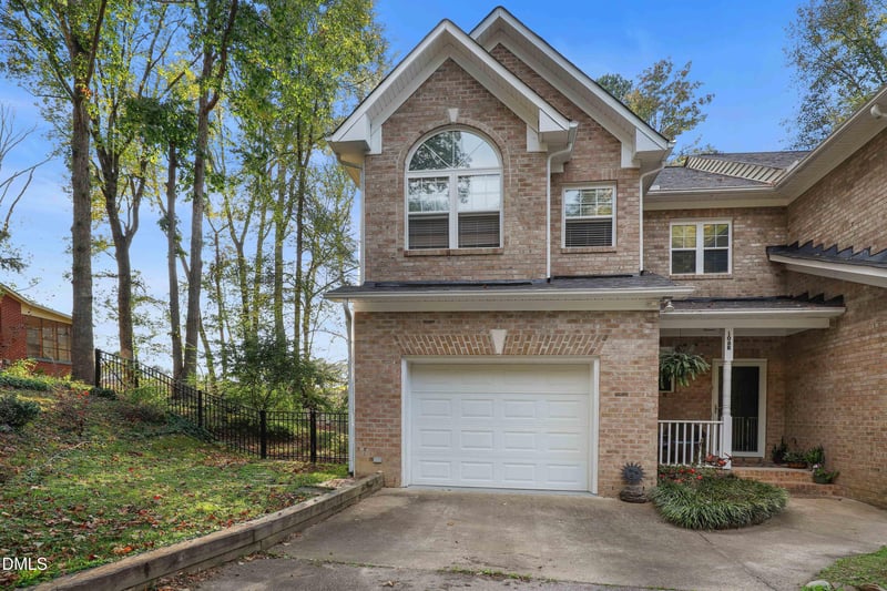 108 Littlejohn Rd #B, Chapel Hill, NC 27517