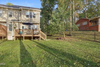 108 Littlejohn Rd #B, Chapel Hill, NC 27517