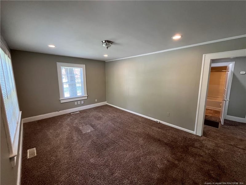 108 Lynn Ave, Fayetteville, NC 28301