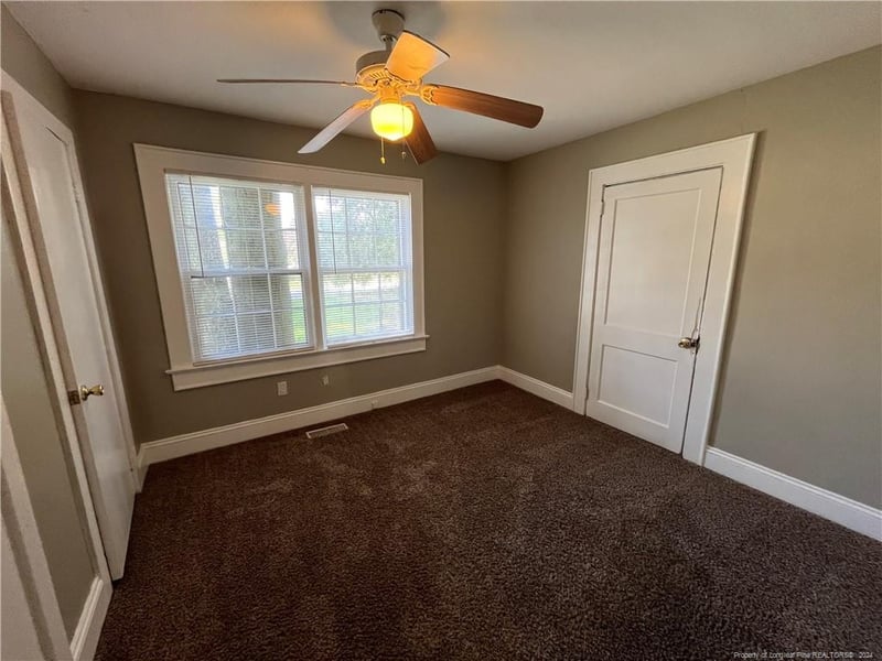 108 Lynn Ave, Fayetteville, NC 28301