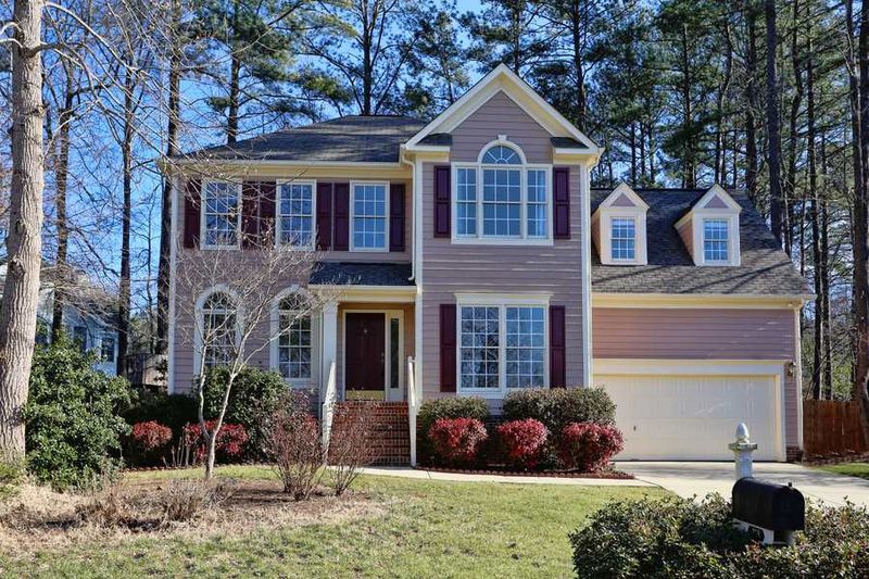 108 Macrae Ct, Chapel Hill, NC 27516