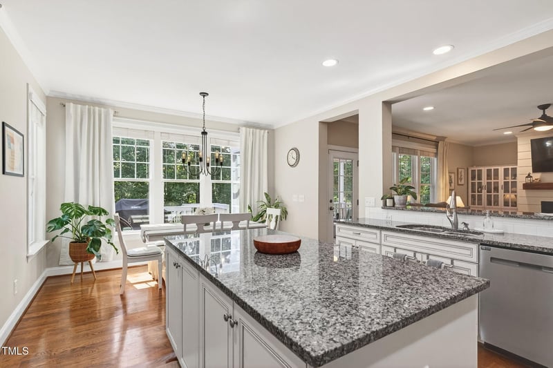 108 Market Cross Ct, Holly Springs, NC 27540