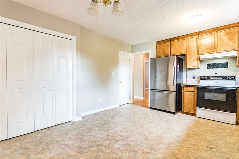 108 Mckenzie Cir, Clayton, NC 27520