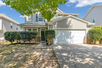 108 Milpass Dr, Holly Springs, NC 27540