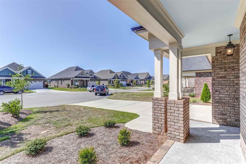 108 Moss Creek Pl, Fuquay Varina, NC 27526