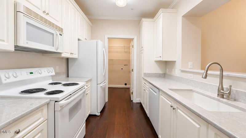 108 Northbrook Dr #102, Raleigh, NC 27609