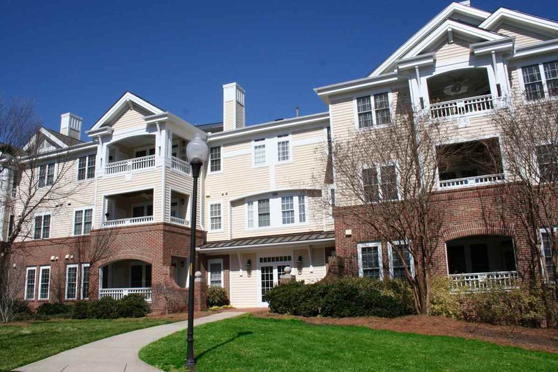 108 Northbrook Dr #208, Raleigh, NC 27609