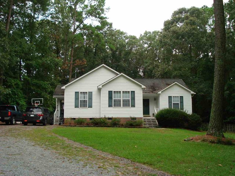 108 Oak Hill Ct, Angier, NC 27501