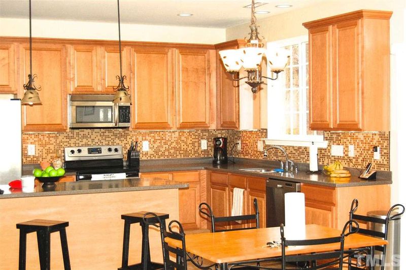 108 Oakchest Ct, Durham, NC 27703